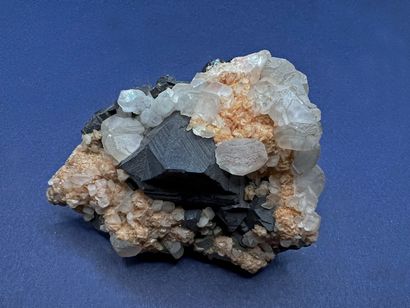 null 
Blende (var. marmatite), calcite, rhodochrosite, pyrite: beautiful dark assertive...