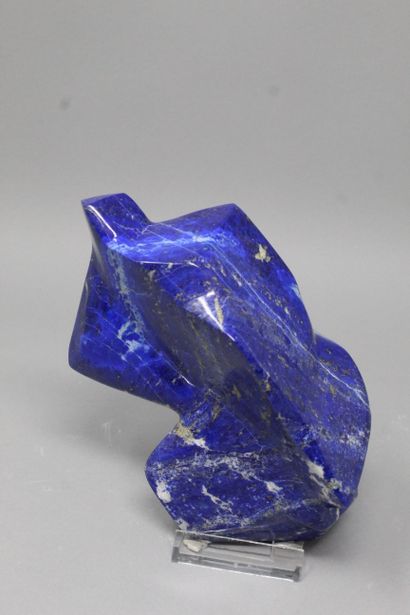 null Lapis Lazuli : beau bloc poli d'un bleu profond, avec inclusions de pyrite et...