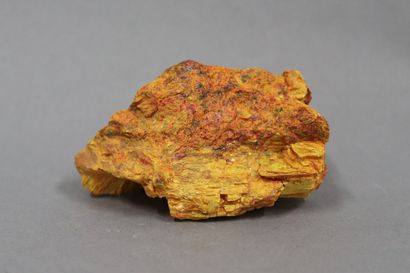 null Orpiment et cinabre : enduit 

Origine inconnue 

Dimensions : 9 cm.

(Très...