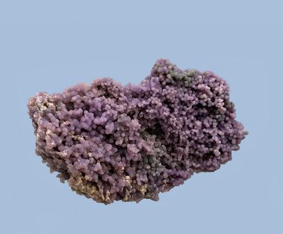 Beautiful clustered chalcedony : purple botryoidal...