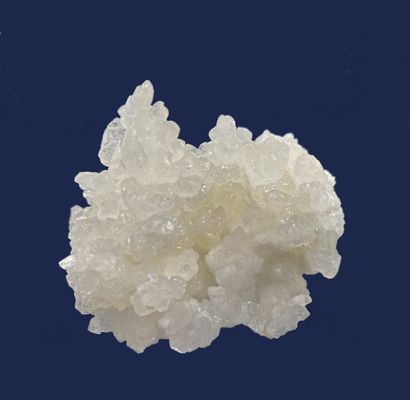 Aragonite : belle gerbe de cristaux polyformes...