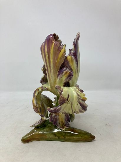 null Delphin Massier 

Vase aux iris jaunes violettes. 

H. : 20cm