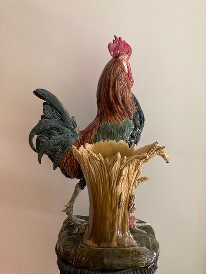 null Paul Comoléra (1818-1897) 

Coq et gerbe de blé formant vase. 

H. : 66cm