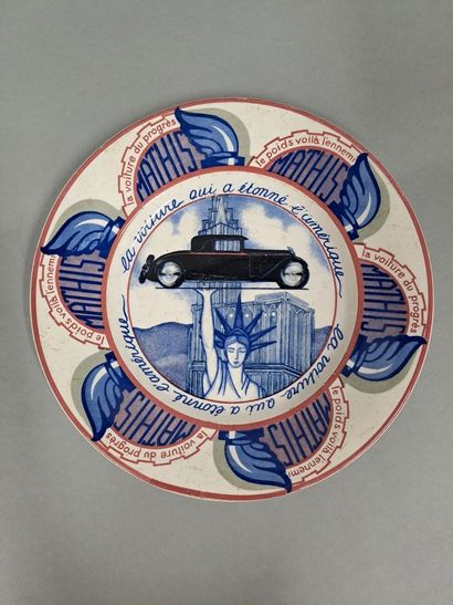 null AUTOMOBILES MATHIS

Suite of three advertising plates in Sarreguemines earthenware,...