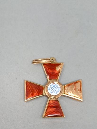 null Médaille de l'ordre Sainte Anne dont une intercalaires retirés (accidents et...