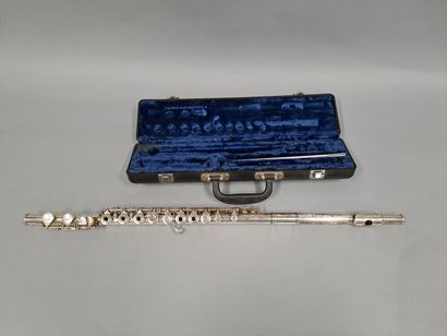 null Flute traversière de marque Stephenson, corps numéroté 14765.

L. : 66.50 cm...