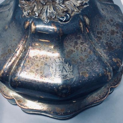 null BALAINE Charles

Two doubled table bells (silver plated metal), of round and...