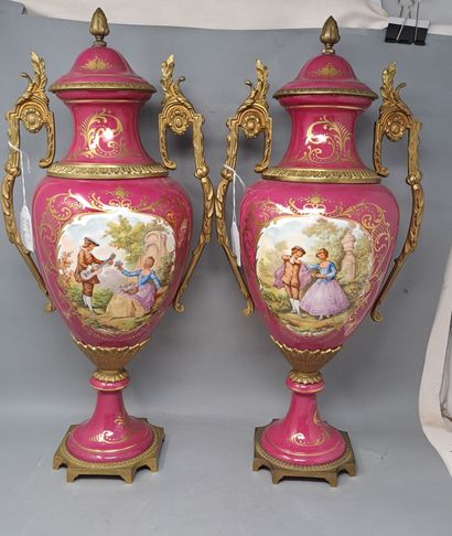 null SEVRES (In the taste of)

Pair of covered vases of baluster shape in porcelain...