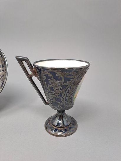 null SEVRES (In the taste of)

Pair of hard porcelain cups and saucers decorated...