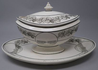 null CREIL

Sugar bowl in fine earthenware with printed decoration in gray of four...