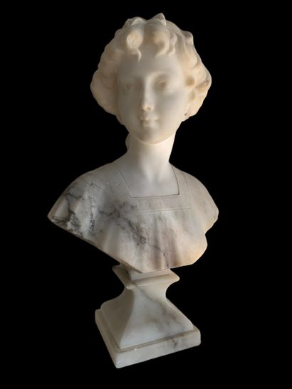 null Cipriano CIPRIANI (XIX-XXe)

Buste de jeune femme

Marbre sur piédouche (Accidents)...