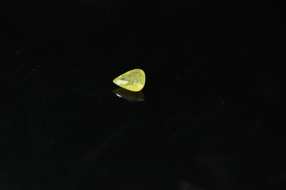 null Pear sphere on paper. 

Weight : 1.55 ct. 



Dimensions : 9 mm x 7 mm
