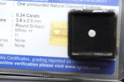 null Round "white H" diamond under seal.



Accompanied by an IGR certificate indicating...