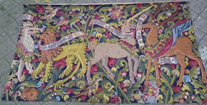 null Tapisserie en laine reproduisant une tapisserie médiévale au décor d'un lion,...