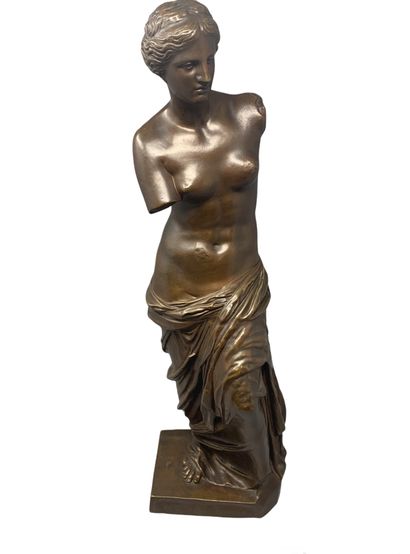 null Venus de Milo 

bronze à patine brun foncé, cachet circulaire du fondeur "SOCIETE...