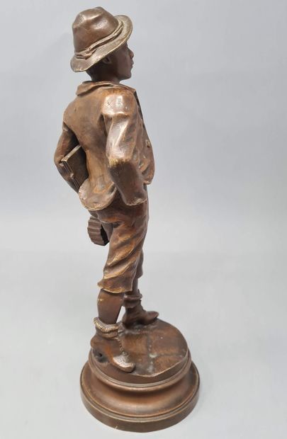null DEBUT Marcel (1865-1933)

The schoolboy

Bronze with brown patina, on the terrace:...