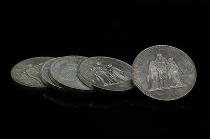 null Lot of five silver coins of 50 francs Hercules

Weight : 150 g.