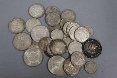 null Lot of silver coins including : 

- 6 x 50 francs Hercules 

- 6 x 10 francs...