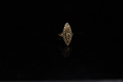 Marquise ring in 18k (750) yellow gold set...