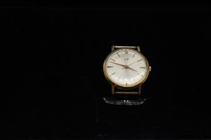 null LIP

Round men's watch case in 18k (750) yellow gold, metallic cream dial, baton...