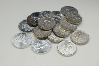 null Set of French silver coins :

- 5 francs Semeuse (x 9). 

- 10 francs Turin...