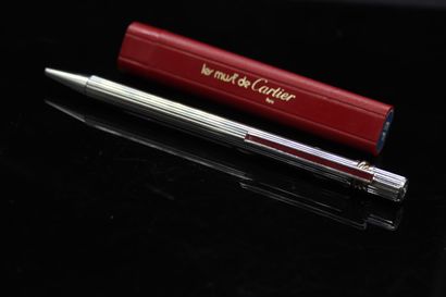 
CARTIER



Silver plated mechanical pencil....