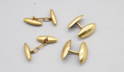 null Lot of six 18k (750) yellow gold breastplate buttons. 

Weight : 9.14 g.