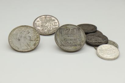null Silver coins :

- Turin type: 20 F x 2 - 10 F x 4

- 2½ gulden 1962

- 1 gulden...