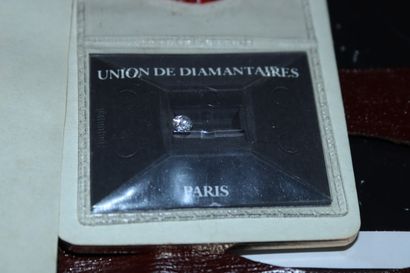 null Diamond under-sealed.

Accompanied by a report of authenfication of the union...