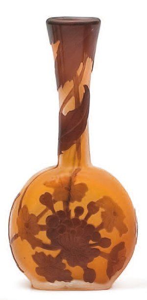 GALLÉ Émile (1846 - 1904) Vase ovoïde à col conique légèrement évasé Épreuve de tirage...