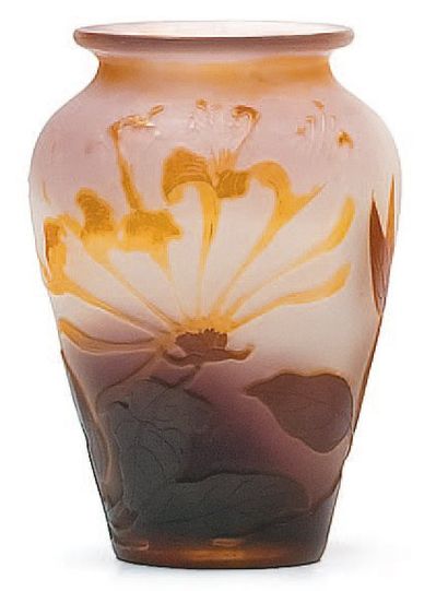GALLÉ Émile (1846 - 1904) Vase ovoïde à col légèrement évasé Épreuve de tirage industriel...