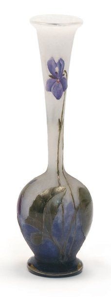 DAUM Vase soliflore Épreuve de tirage industriel réalisée en verre marmoréen bleu...