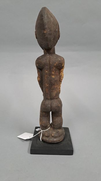 null BAOULE, Côte d'Ivoire,

Statuette masculine « asie usu », base ronde, patine...