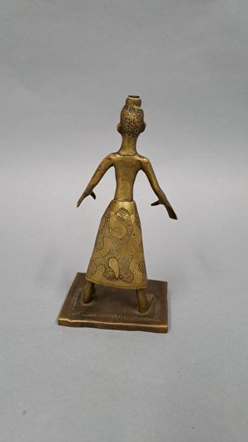 null Statuette FON du Dahomey.

H. : 13cm.