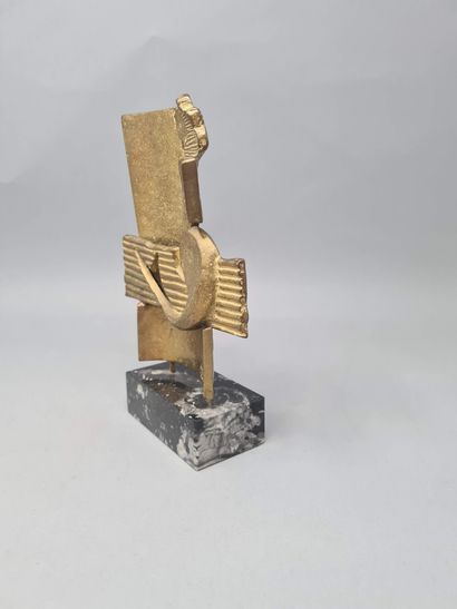 null VLASSIS Angelos (XX-XXI)

Composition 

Bronze à patine dorée sur socle en marbre...