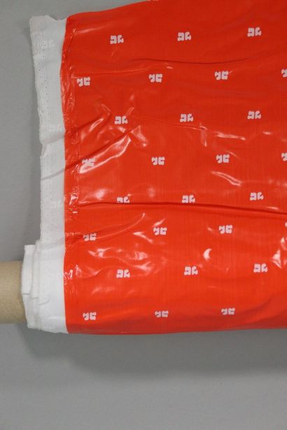 null COURREGES 

Circa 1970



Very rare roll of orange vinyl fabric with white print...