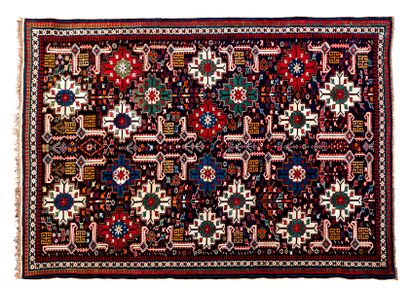 null Very beautiful carpet KOUBA (Caucasus), end of the 19th century
Dimensions :...