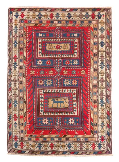 null Original KONAGEND carpet (Caucasus), late 19th century
Dimensions : 147 x 110cm.
Technical...