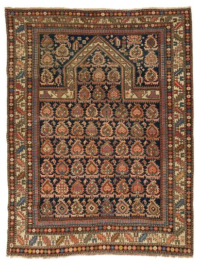 null MARASALI carpet (Caucasus), end of the 19th century
Dimensions : 143 x 132cm.
Technical...