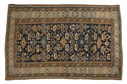 null Peripedil carpet (Caucasus), early 20th century 
Dimensions : 196 x 128cm.
Technical...