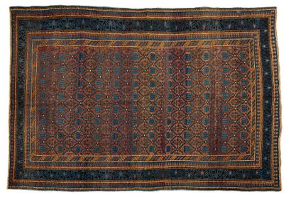 null SEIKHOUR carpet (Caucasus), end of the 19th century 
Dimensions : 190 x 138cm.
Technical...