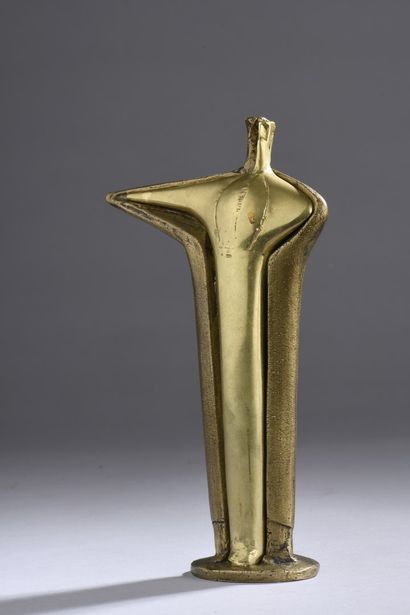 null PAPAGIANNIS Theodoros, born in 1942

Dancers

bipartite bronze with golden patina

on...