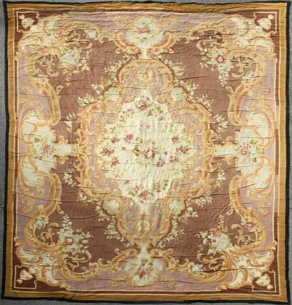 null AUBUSSON

Important carpet with polychrome flowers and rocaille decoration on...