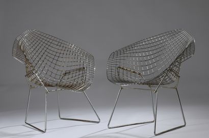 Harry BERTOIA (after a model of)

Two diamond...