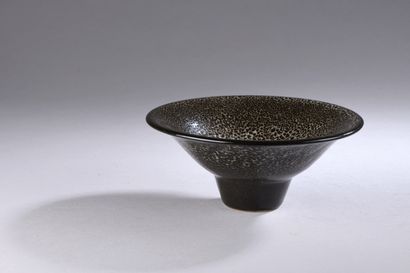 null Jean GIREL (born in 1947)

Stoneware bowl with a conical body on a small tubular...