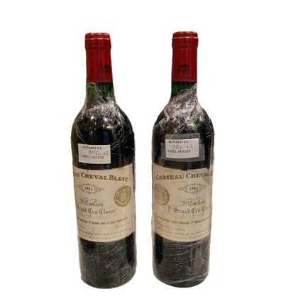 null 2 bouteilles Château Cheval Blanc, Saint Emilion 1982