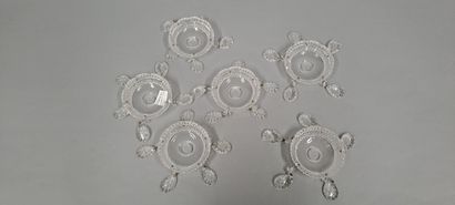 null Six bobèches with crystal pendants.