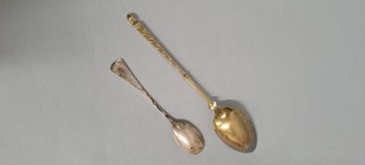 null Long vermeil spoon (Minerva), the handle in the Russian style with geometrical...