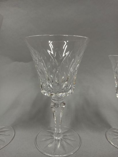 null SAINT-LOUIS
Part of a service of crystal glasses Model CAMARGUE including :
-...