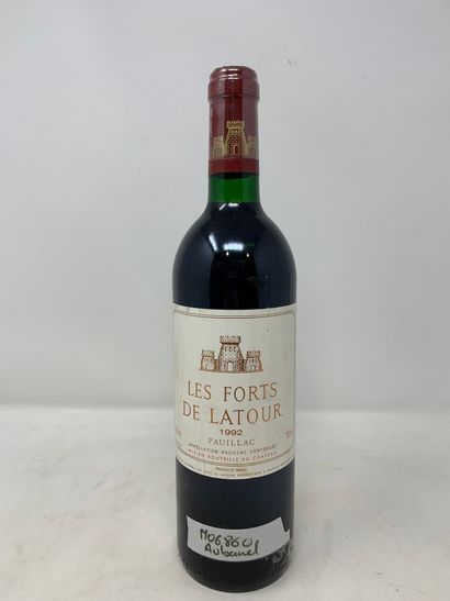 null 1 bottle FORTS DE LATOUR, Pauillac, 1992 (elt)